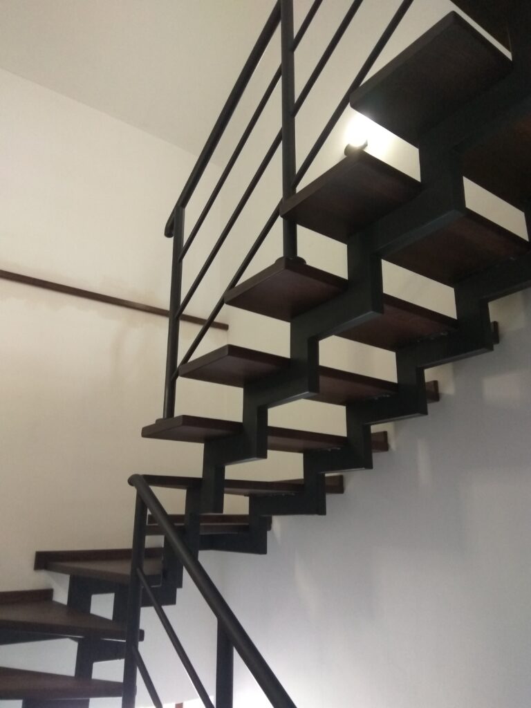 Open-riser stairs
