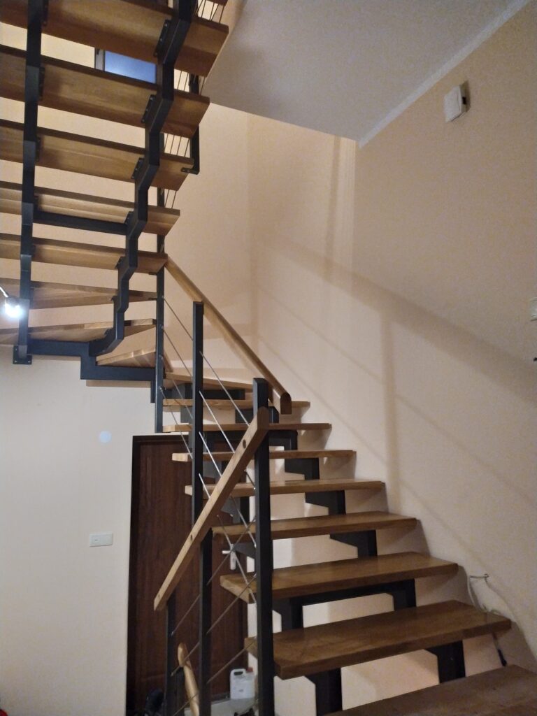 Open-riser stairs