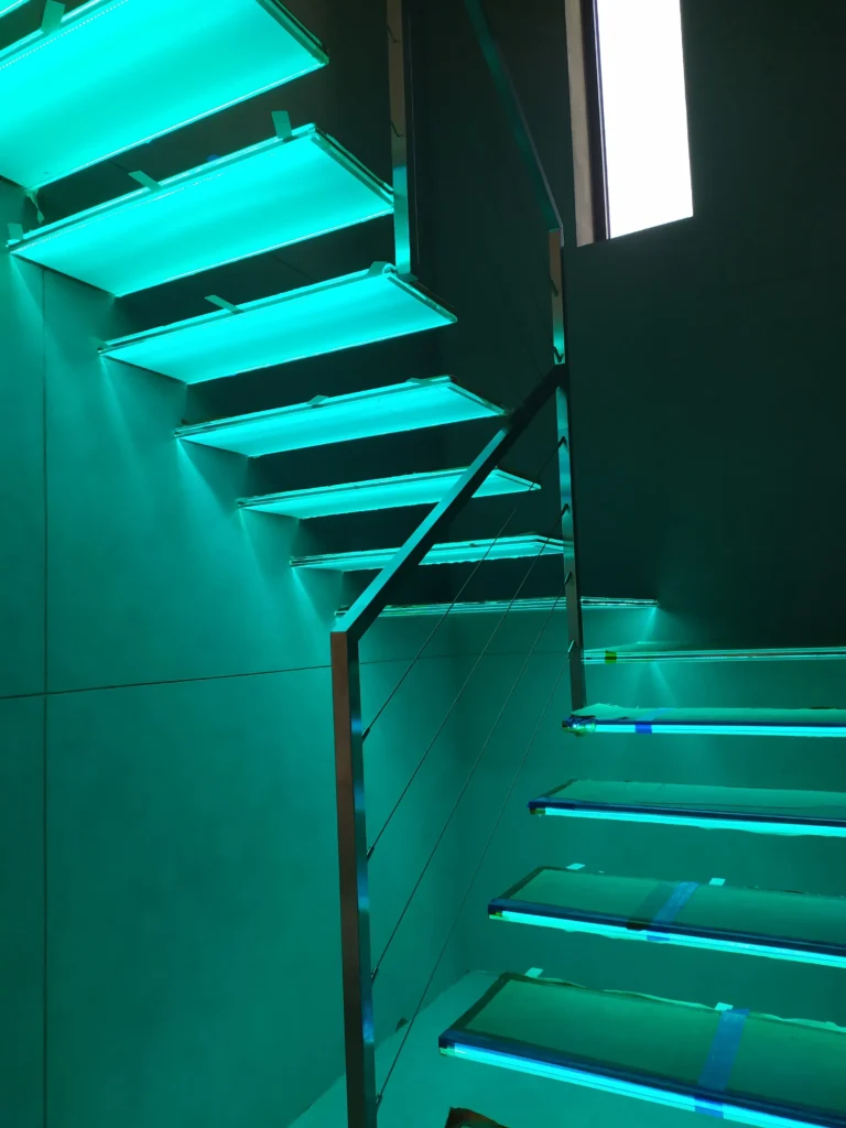 Floating shelf stairs